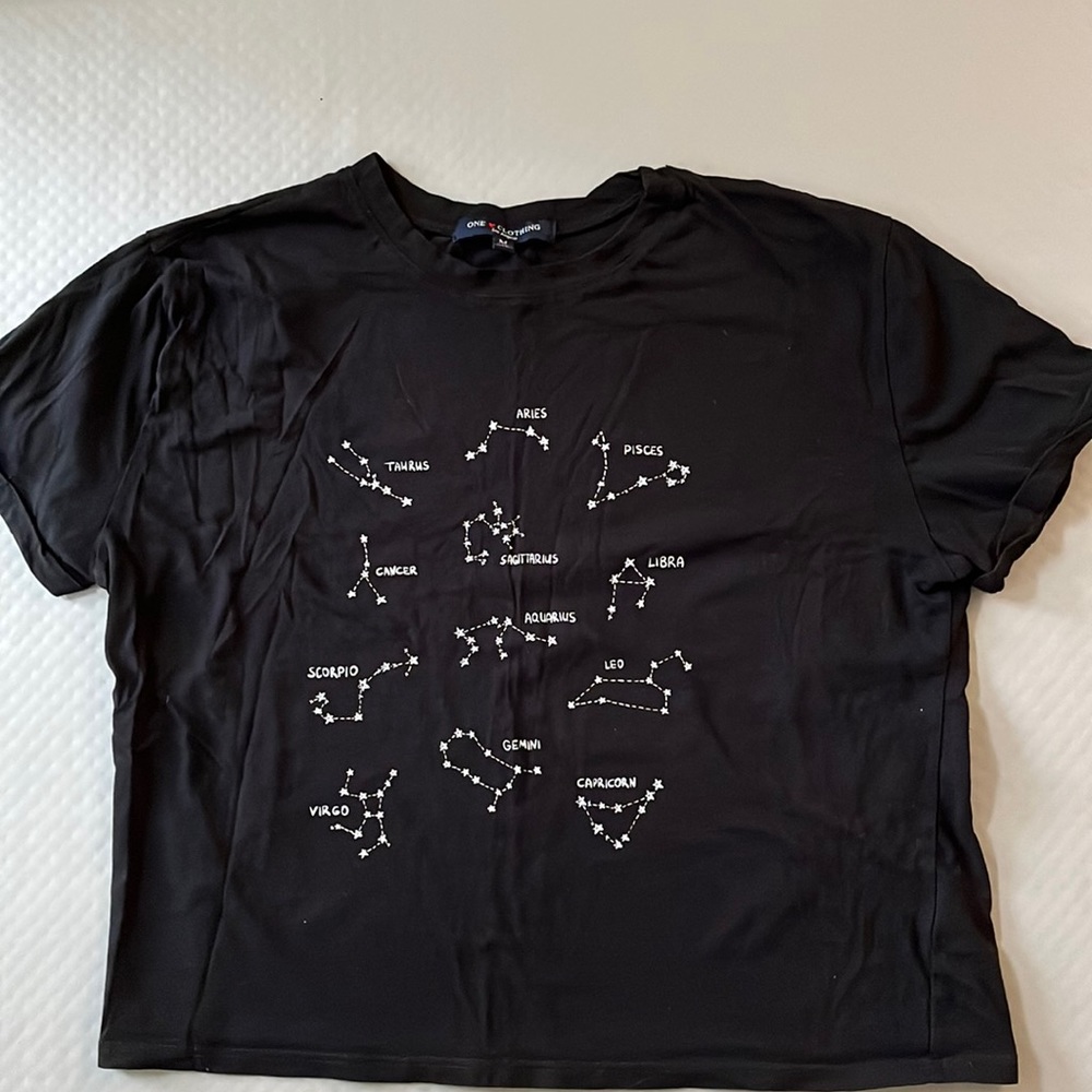 One Clothing Zodiac sign tee-shirt